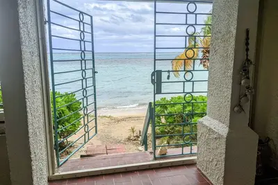 Image de Walk out to the beach