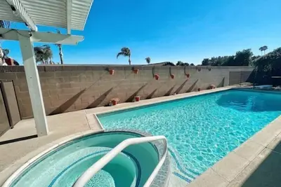 Image de Pool House Near Medical Center Downtown Long Stay