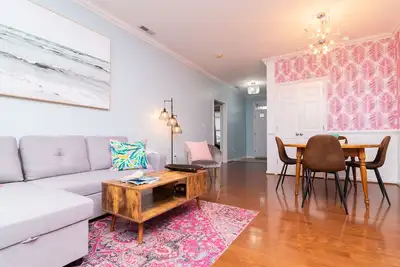 Image de Pool, Enclosed Porch, Spacious Getaway - Close to Breweries and Lewes Beach