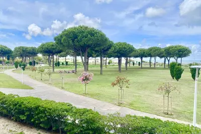 Image de ?? Appartement Haut de Gamme – 2 Chambres – Vue Mer  et  Parking – Rive Gauche – Le Grau-du-Roi