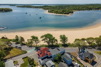 Image de Charming Onset Beach Escape