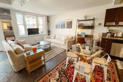 Image de True Ski in/Ski out- Quaint, Comfortable & Convenient