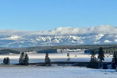 Majestic Mountain Views! | 4 Bed, 3 Bath