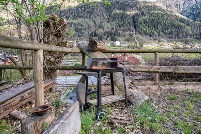 Image de Appartement \"Aparthotel Strembo Casinei\" avec vue sur la montagne et jardin partagé