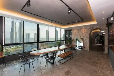 Image de Modern apartment for long stay rentals