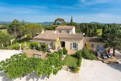 Image de Unique Large Villa 6 Ensuite Near St Tropez