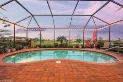 Image de The O'Asis in River Hall Country Club