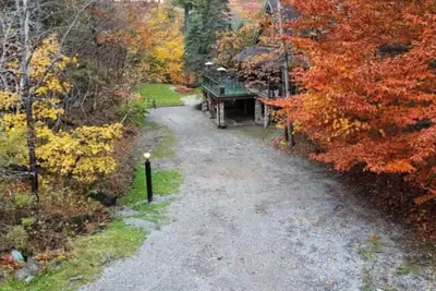 Image de 3 Waterfront Cottage with 2 Hot tubs on 2 acre