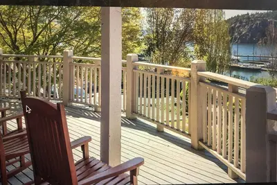 Image de August sunsets from your private hot tub!