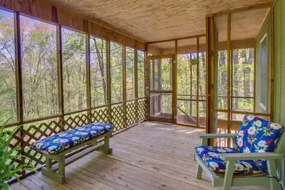 Image de Shenandoah National Park: Cabin w/ Patio!