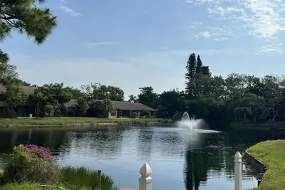 Image de 1 Comfy Condo Less than 5 miles from Gulf Beaches