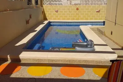 Image de Detached villa with pool - 5 min from the beach