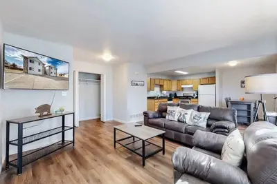 Image de Great Two King Bedroom Spot Close to the Airport