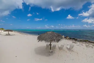 Image de Cozy beach cottage at Sea Lodges, Cayman Kai