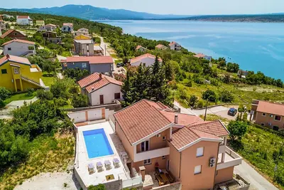 Image de Maison acceptant les animaux à.