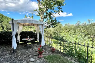 Image de Villa typique Toscane - immersion dans la nature