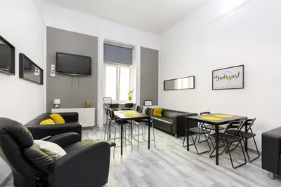 Image de ⭐5br Family Apartment ❤️A/C ☕Free-Breakfast @Old-Town