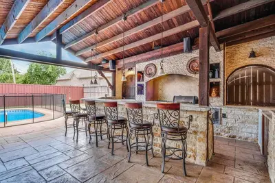 Image de 5 star luxury retreat, sparkling pool, relaxing