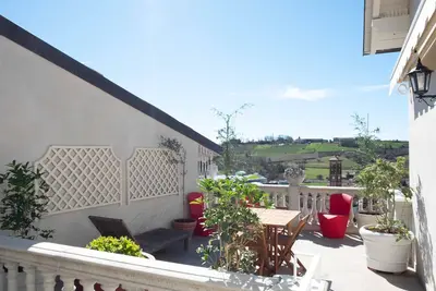 Image de Ai Leoni Ruhhenti - Enchanted Terrace amidst the Golden Hills of Monferrato