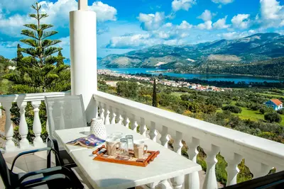 Image de Nikos Apartment Spacious and Panoramic
