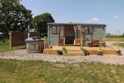 Image de Tawny, romantic, with hot tub in Morchard Bishop