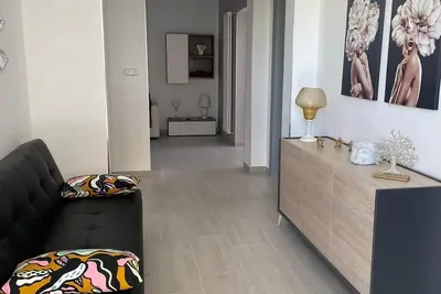 Image de 5 minutes to beach. Remodeled family friendly