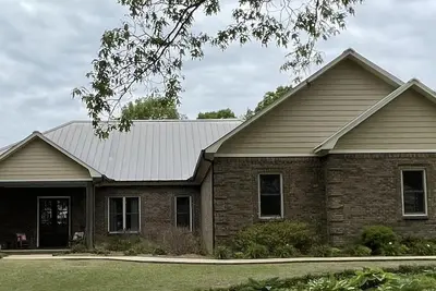 Image de Country oasis just minutes from town