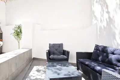 Image de Old Town Ii Apartment by Stay ici