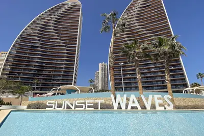 Image de Appartement luxueux avec vue imprenable sur la mer