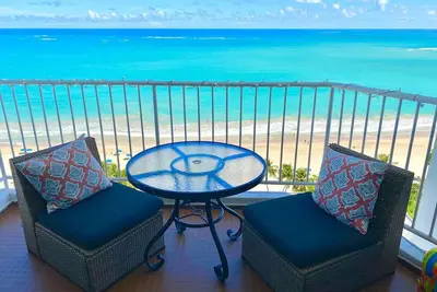 Image de Beachfront Lux Gem in  of Isla Verde  Walk 2 Eat