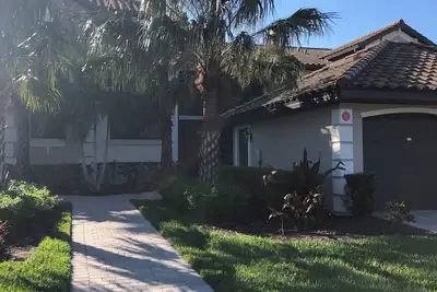 Image de Cozy 2-bedroom condo in Lakewood National with golf privileges and amenities.