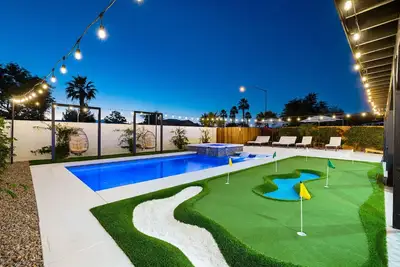 Image de Emerald Bay w/ Pool, Spa, Golf, Game room & more!