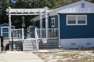 Image de Off Island gem! ! ! Super relaxing and close to Holden Beach