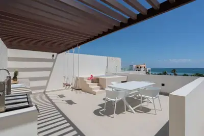 Image de Santamar E301 · Saltwater Breeze/Pvte Rt Ocean view w Plunge Pool