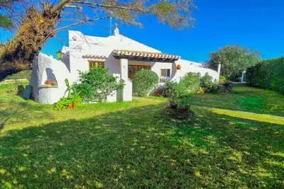 Villa with private pool and large garden