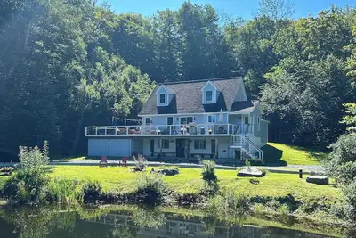 Image de Beaver's Bend Lakefront Retreat ~16 mi to Slopes & Pet Friendly!