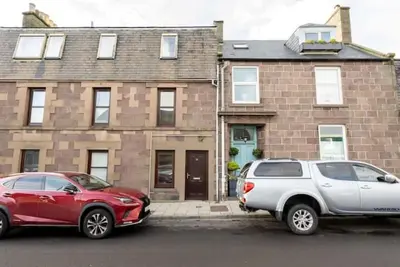 Image de 2 Bedroom in the Centre of Stonehaven with Seaviews, near the Beach & Harbour!