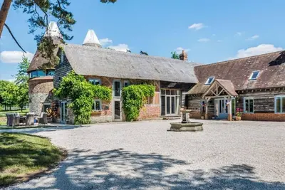 Image de Oast House - Otium Wine Estate