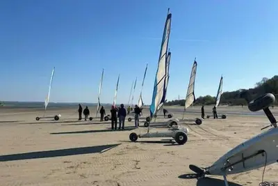 Image de Appartement agréable à 2 min à pied de la plage