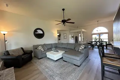 Image de 3 br house with yard/close to Airport, Uptown, Carowinds and SouthEnd