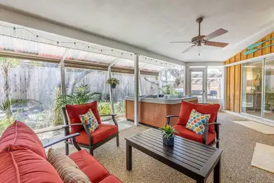 The Lemon Bay Getaway