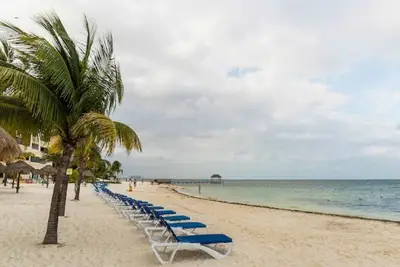 Image de Beach Front Paradise