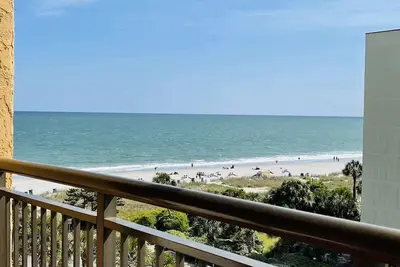 Image de Beautiful Beach View Condo, Pool, Mz61