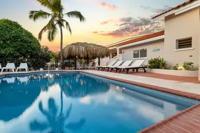 Image de Luxurious, Spacious, Private Villa with Magna Pool & Magnificent Tropical Garden