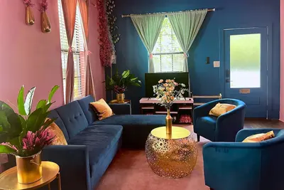 Image de East Austin Enchanting Stay ~ 3bd / 2 bath Oasis