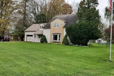 Image de Minutes From Watkins Glen  Come Visit The Odessa Oasis. <br>Spacious home!