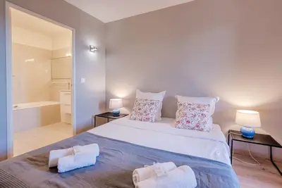 Image de La Badine Appartement AirCo Piscine  pour 4 By Sunset