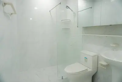 Image de Beautiful Fully Furnished Mountainview Studio across PauPau Beach