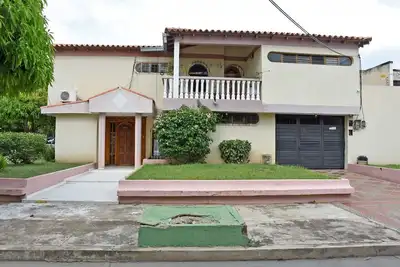 Image de Dreamy Valledupar! Complete accommodation for large family groups.