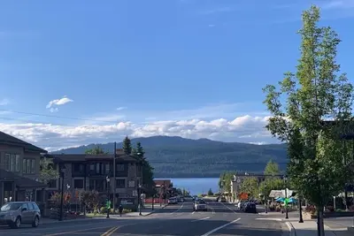 Image de Lakeview Condo Available for Winter Skiing